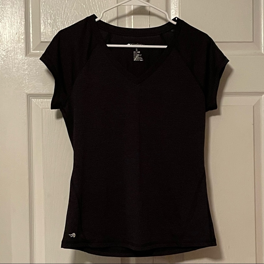⭐️ 3/$25 NWOT Ideology Athletic V-Neck Shirt